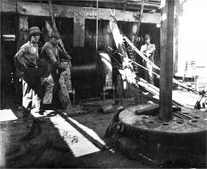 Anglo-Persian Oil Company workers 3.jpg