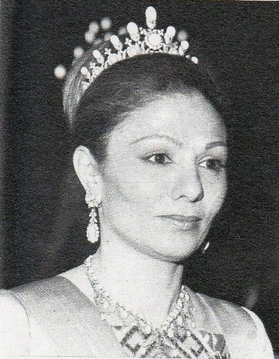 پرونده:ShahbanouNorooz1352.jpg