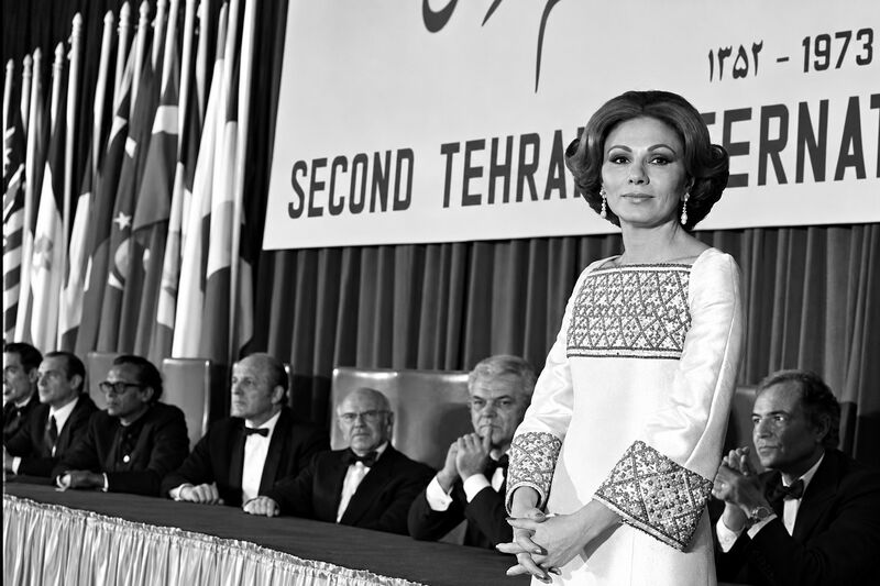 پرونده:ShahbanouSecondTehranInternationalFilmFestivalAzar1352.jpg