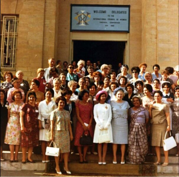 پرونده:InternationalCouncilOfWomenCongressTehran1345.jpg