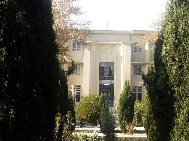 پرونده:TehranUniversityTechnicalFaculty1.jpg - مشروطه