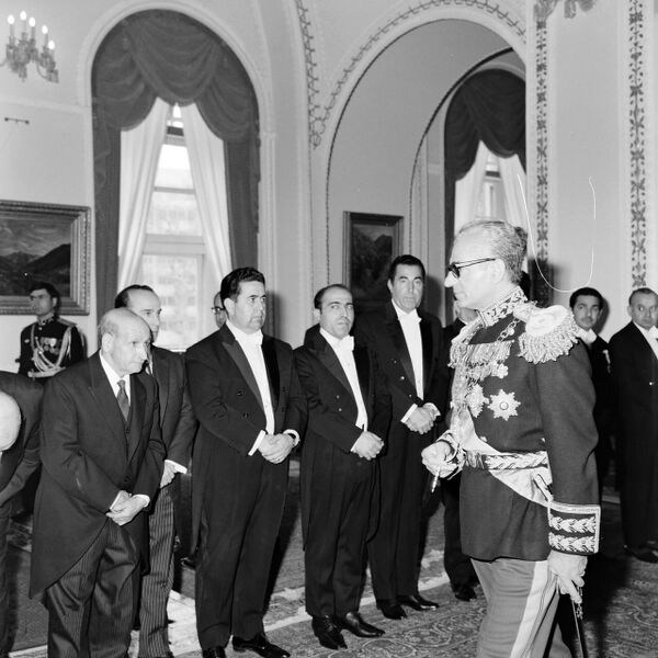 پرونده:ShahanshahGhadirBahman1351g.jpg