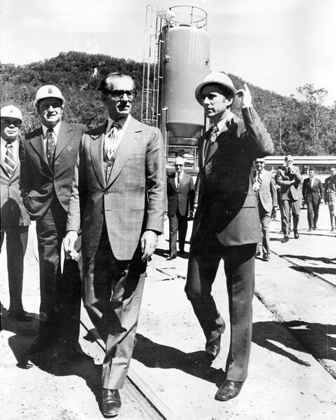 پرونده:ShahanshahAryamehrPortKemblaSteelWorks NSW1353g.jpg