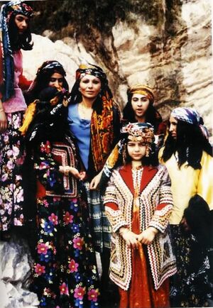 ShahbanouFarahPahlaviLorestan2536m1.jpg