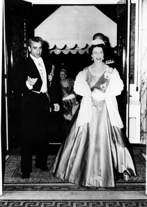 ShahanshahQueenElizabethBanquetImperialIranianEmbassy1338.jpg