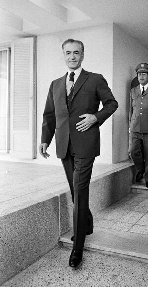 ShahanshahAlgeriaSheikhZayeBinSultan UAE leader1353.jpg