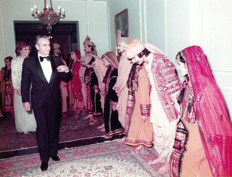 پرونده:ShahanshahShahbanouTalarRudaki.jpg