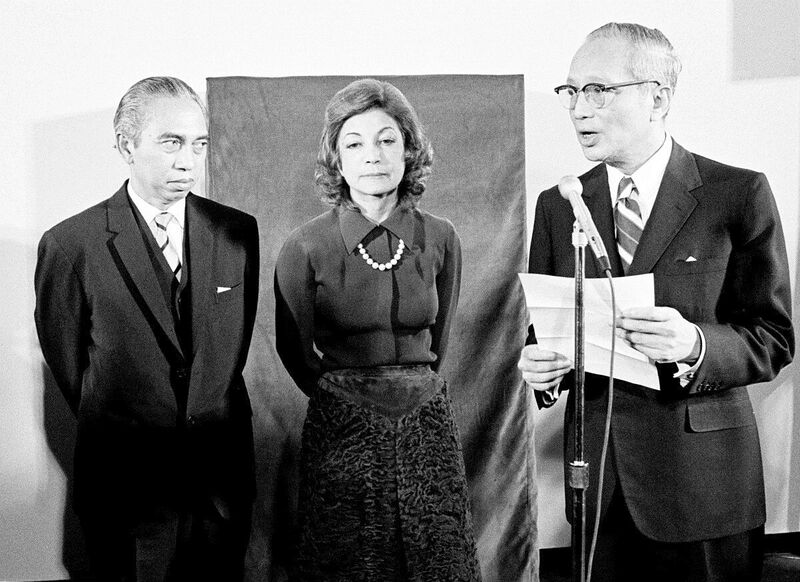 پرونده:PrincessAshrafSecretarGeneral UThantMehr1350.jpg