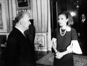 ShahbanouPompidouNiavaran5May1968.jpg