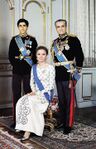 RoyalFamilyNorooz1354.jpg