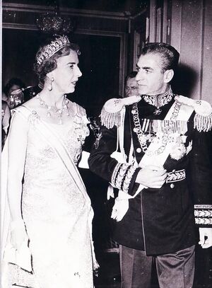 ShahanshahArrivalKastrupAirportDenmarkKingFrederik IX 1338k1.jpg