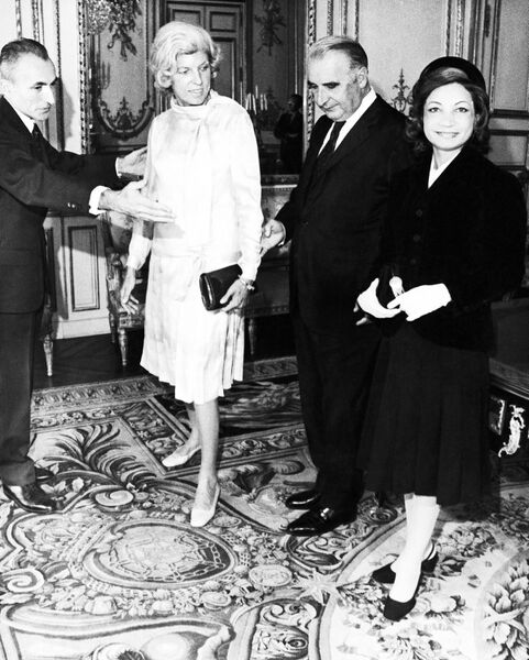 پرونده:PrincessAshrafElyseePalacePompidou1350.jpg