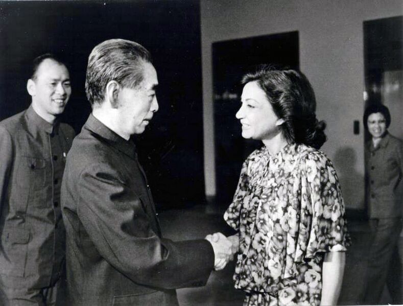 پرونده:PrincessAshrafPahlavi and Chou En-lai1975Peking2.jpg