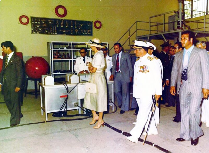 پرونده:ShahbanouNavyEducationalCentersBandarPahlavi27Khordad2537g7.jpg