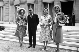 ShahbanouFrenchPresidentPompidouMrsDibaClaudePompidouElyseePalace7Tir1350a.jpg